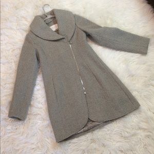 Jessica Simpson jacket